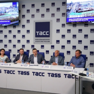 Пресс-конференция ко Дню предпринимательства прошла сегодня в ИТАР-ТАСС - Деловая Россия Урал